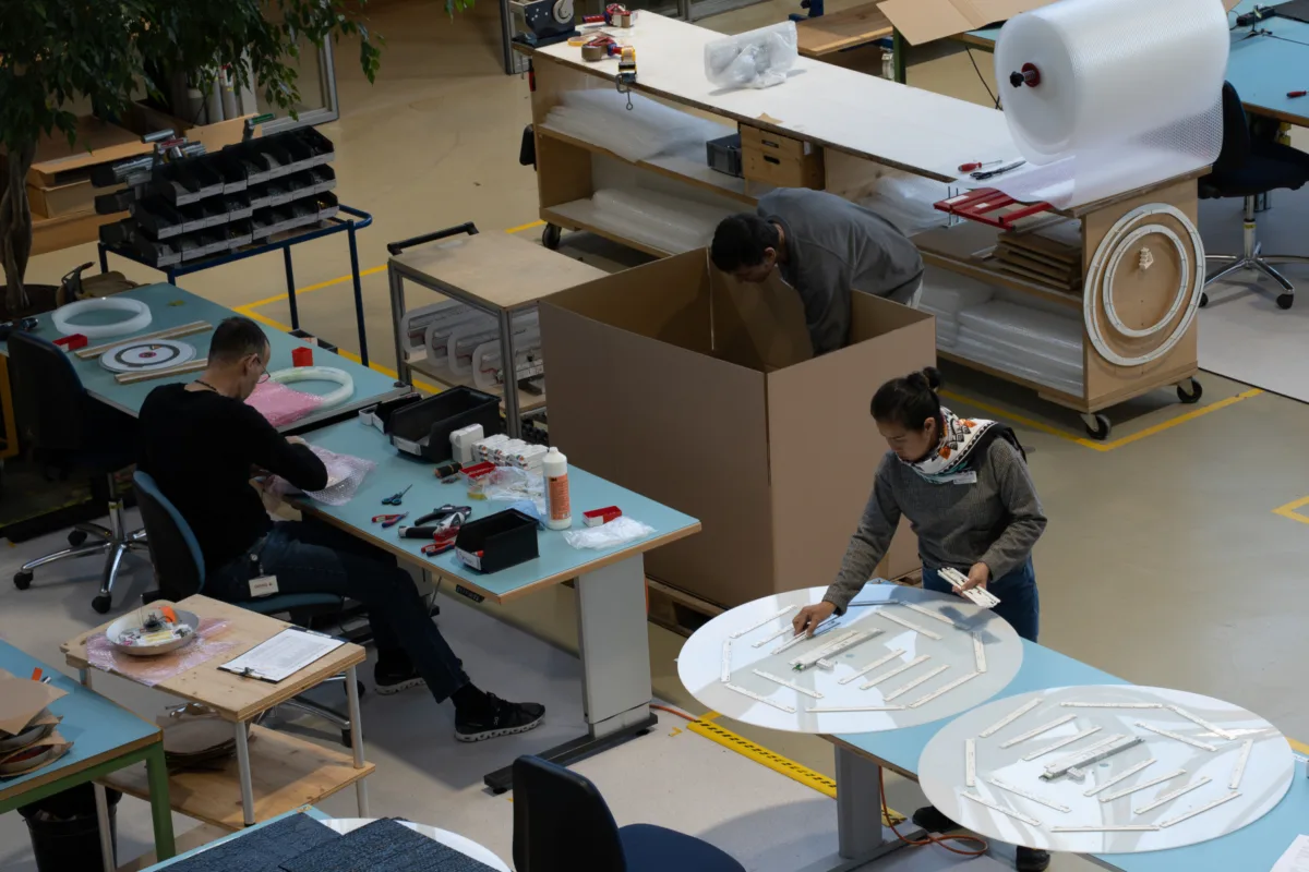 TM Licht Raum Referenzbericht 20251104 Bearbeitet Gallerie Mitarbeiterin und Mitarbeiter